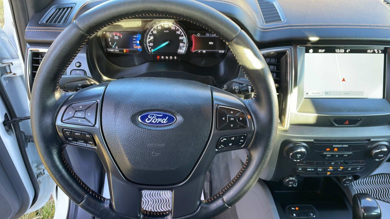 Photo 8 de l'offre de FORD RANGER 3.2 TDCI 200CH SUPER CAB XLT WILDTRAK BVA à 24000€ chez François-Pierre automobiles