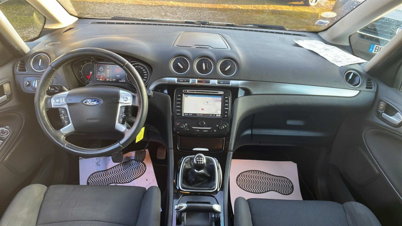 Photo 4 de l'offre de FORD GALAXY 2.0 TDCI 140CH FAP TITANIUM à 8900€ chez François-Pierre automobiles