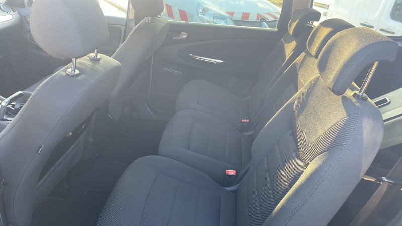 Photo 6 de l'offre de FORD GALAXY 2.0 TDCI 140CH FAP TITANIUM à 8900€ chez François-Pierre automobiles