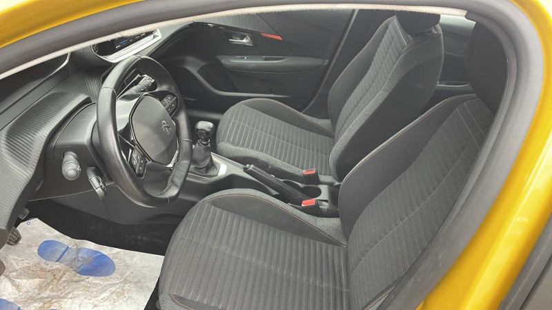 Photo 5 de l'offre de PEUGEOT 208 1.2 PURETECH 100CH S&S ACTIVE à 12900€ chez François-Pierre automobiles