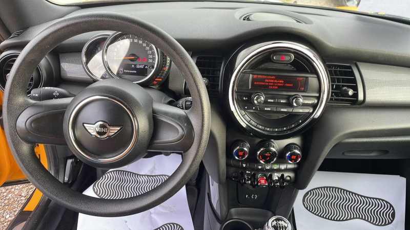 Photo 4 de l'offre de MINI MINI ONE 102CH à 9900€ chez François-Pierre automobiles
