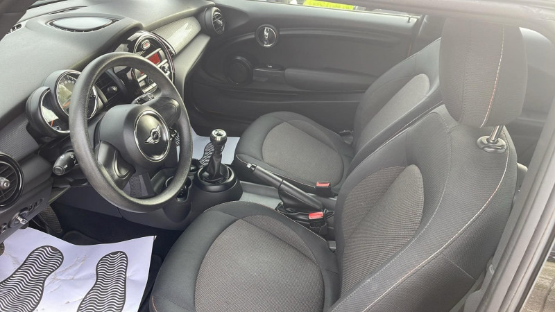 Photo 5 de l'offre de MINI MINI ONE 102CH à 9900€ chez François-Pierre automobiles