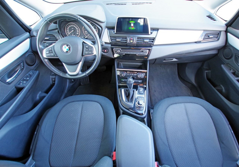 Photo 4 de l'offre de BMW SERIE 2 GRAN TOURER (F46) 218DA 150CH 7PL à 23900€ chez ACCEL' AUTO