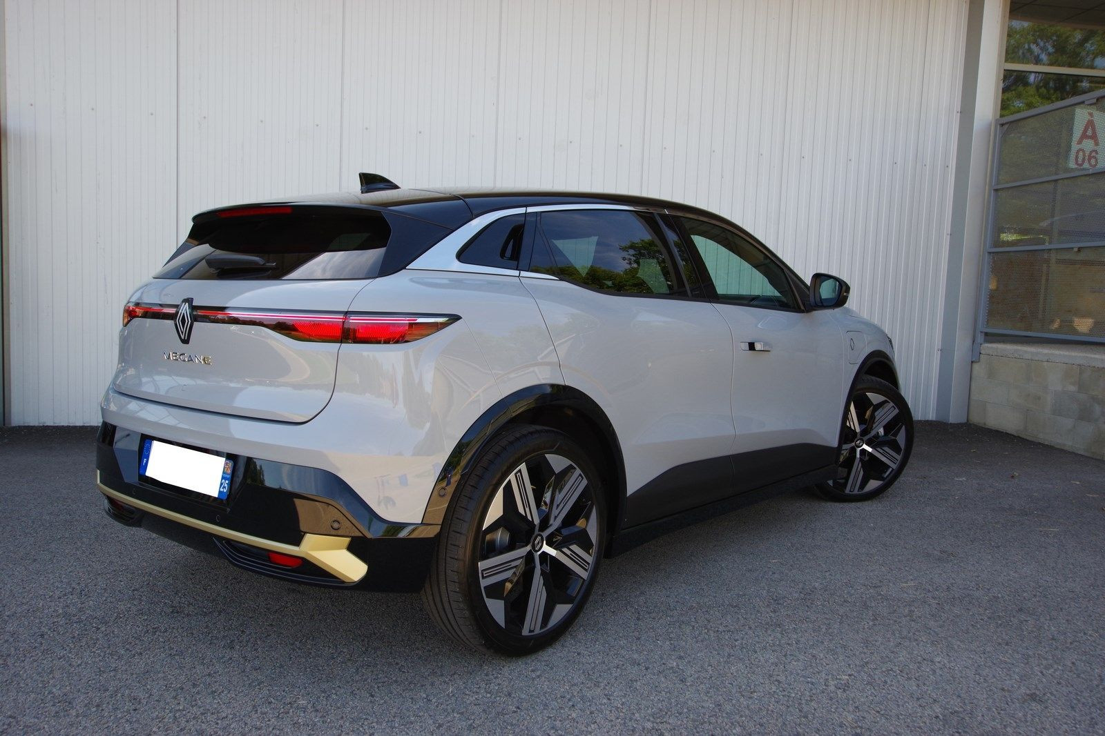 Renault MEGANE V LOCATION ETECH ELECTRIQUE EV60 220CH ICONIC SUPER CHARGE d’occasion à CUSE Renault MEGANE V LOCATION ETECH ELECTRIQUE EV60 220CH ICONIC SUPER CHARGE d’occasion à CUSE