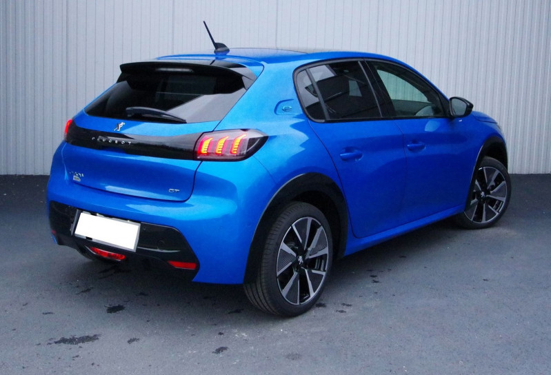 Photo 2 de l'offre de PEUGEOT 208 E-208 136CH  GT + TOIT PANO à 30990€ chez ACCEL' AUTO