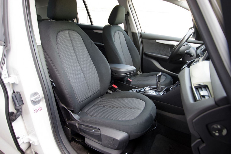 Photo 5 de l'offre de BMW SERIE 2 GRAN TOURER (F46) 216D 116CH  ADVANTAGE à 18500€ chez ACCEL' AUTO