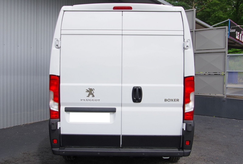 Photo 11 de l'offre de PEUGEOT BOXER FG L2H2 3.5 140CH BLUEHDI S&S à 31880€ chez ACCEL' AUTO