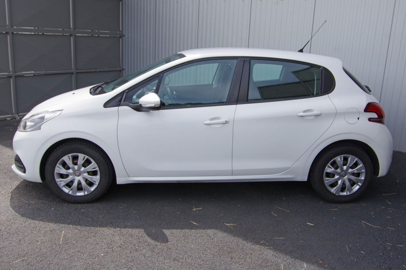 Photo 10 de l'offre de PEUGEOT 208 1.6 BLUEHDI 75CH ACTIVE 5P à 8800€ chez ACCEL' AUTO