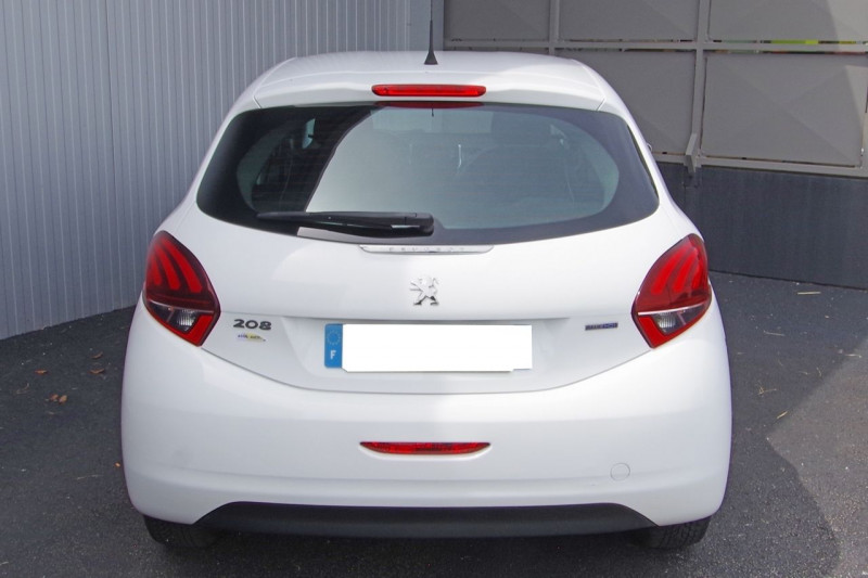 Photo 11 de l'offre de PEUGEOT 208 1.6 BLUEHDI 75CH ACTIVE 5P à 8800€ chez ACCEL' AUTO