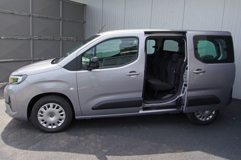 Photo 21 de l'offre de OPEL COMBO LIFE 1.5 BLUEHDI 100CH à 23980€ chez ACCEL' AUTO