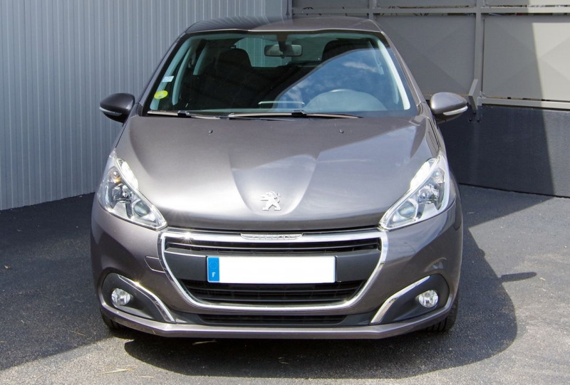 Photo 14 de l'offre de PEUGEOT 208 BLUEHDI 100CH ACTIVE BUSINESS 5P à 12900€ chez ACCEL' AUTO