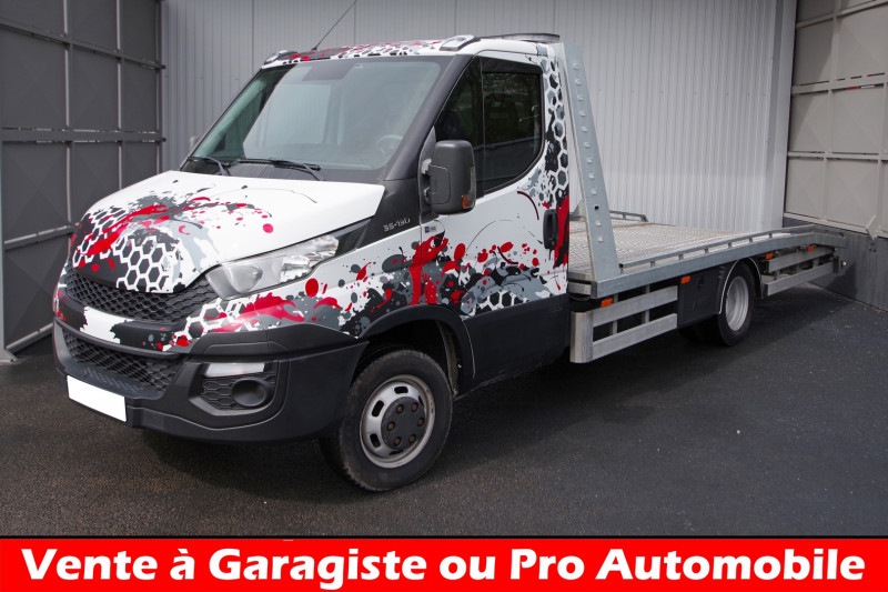 Photo 1 de l'offre de IVECO DAILY 35 C 13 2.3 BVA - DEPANNEUSE - PORTE VOITURE - 130CH à 24000€ chez ACCEL' AUTO