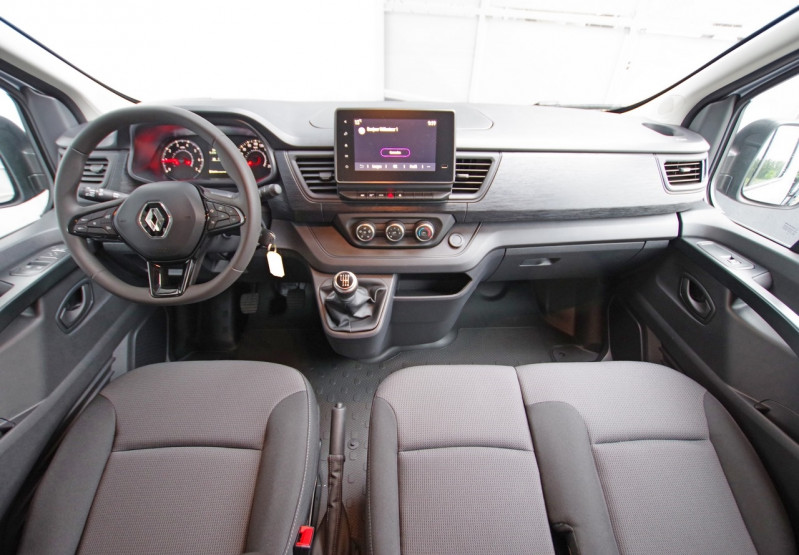 Photo 4 de l'offre de RENAULT TRAFIC III COMBI L2 BLUE DCI 150CH ZEN 9 PLACES à 39980€ chez ACCEL' AUTO