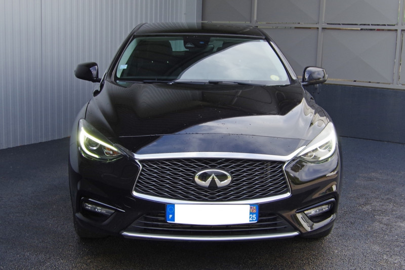 Photo 17 de l'offre de INFINITI Q30 2.2D 170CH DCT7 à 17990€ chez ACCEL' AUTO