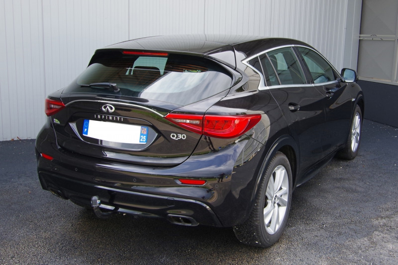 Photo 2 de l'offre de INFINITI Q30 2.2D 170CH DCT7 à 17990€ chez ACCEL' AUTO