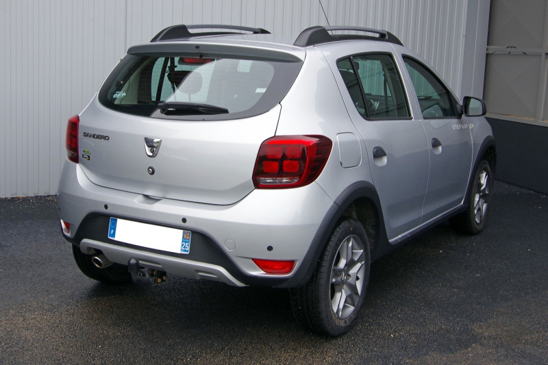 Photo 2 de l'offre de DACIA SANDERO 1.5 DCI 90CH STEPWAY à 11300€ chez ACCEL' AUTO