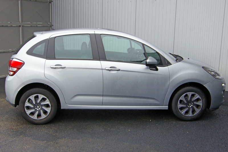 Photo 9 de l'offre de CITROEN C3 1.6 BLUEHDI 75 CONFORT à 8800€ chez ACCEL' AUTO