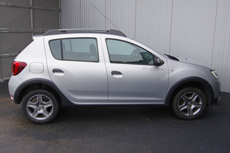 Photo 11 de l'offre de DACIA SANDERO 1.5 DCI 90CH STEPWAY à 11300€ chez ACCEL' AUTO