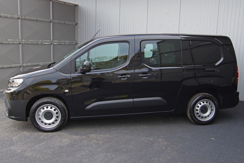 Photo 14 de l'offre de TOYOTA PROACE CITY LONG CABINE APPROFONDIE 1.5L 130 D-4D BVA à 28700€ chez ACCEL' AUTO