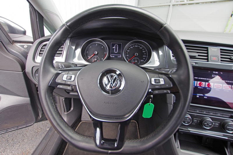 Photo 5 de l'offre de VOLKSWAGEN GOLF VII SW 1.6 TDI 115CH CONFORTLINE à 14400€ chez ACCEL' AUTO