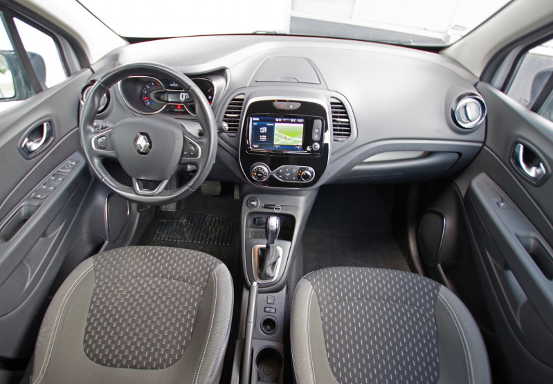 Photo 4 de l'offre de RENAULT CAPTUR 1.5 DCI 90CH EDC INTENS ENERGY à 13990€ chez ACCEL' AUTO