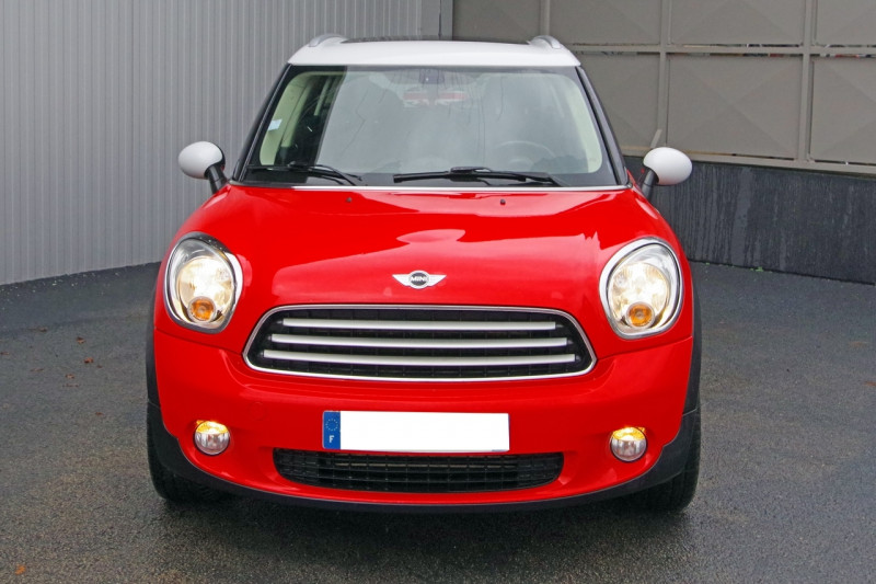 Photo 24 de l'offre de MINI MINI COOPER D 112CH à 9900€ chez ACCEL' AUTO