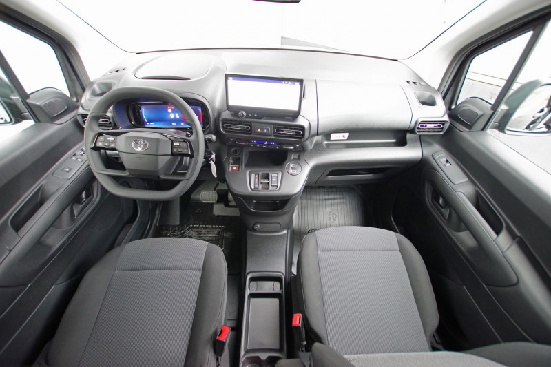 Photo 3 de l'offre de TOYOTA PROACE CITY LONG CABINE APPROFONDIE 1.5L 130 D-4D BVA8 à 28700€ chez ACCEL' AUTO