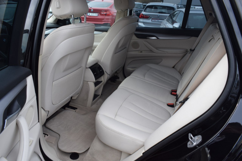 Photo 4 de l'offre de BMW X5 (F15) XDRIVE30DA 258CH XLINE à 29900€ chez Univers Motors
