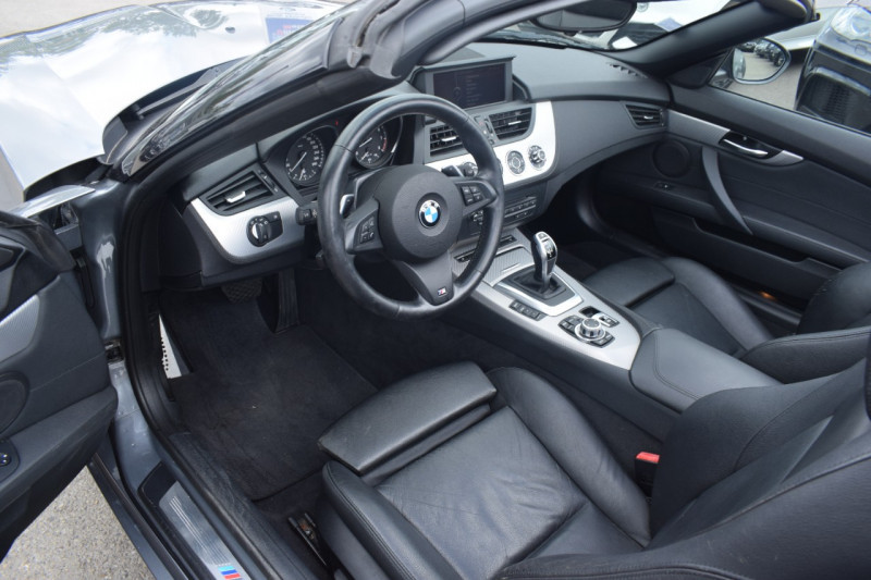 Photo 11 de l'offre de BMW Z4 ROADSTER (E89) SDRIVE 35IA 306CH M SPORT DKG à 33900€ chez Univers Motors