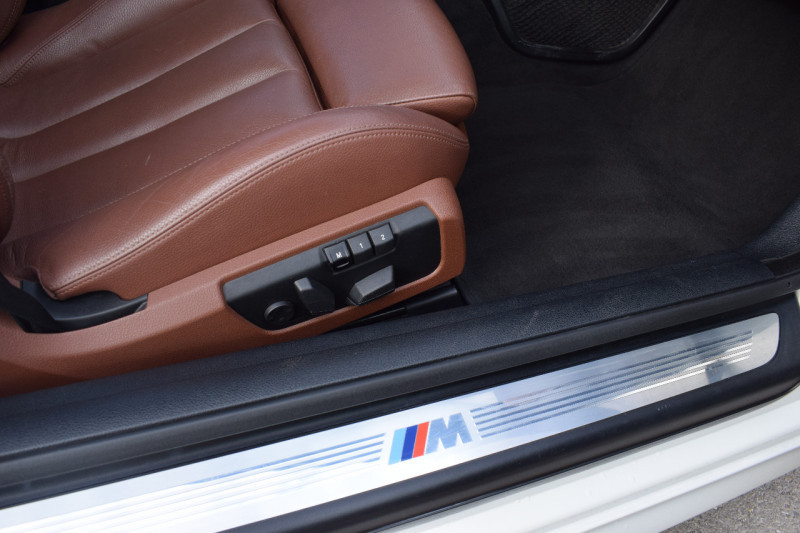 Photo 19 de l'offre de BMW SERIE 6 CABRIOLET (F12) 640DA XDRIVE 313CH M SPORT à 31900€ chez Univers Motors