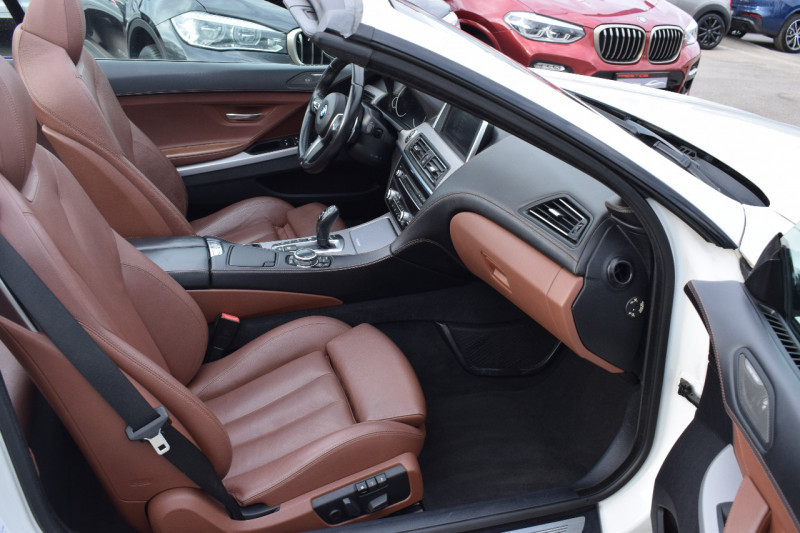 Photo 4 de l'offre de BMW SERIE 6 CABRIOLET (F12) 640DA XDRIVE 313CH M SPORT à 31900€ chez Univers Motors
