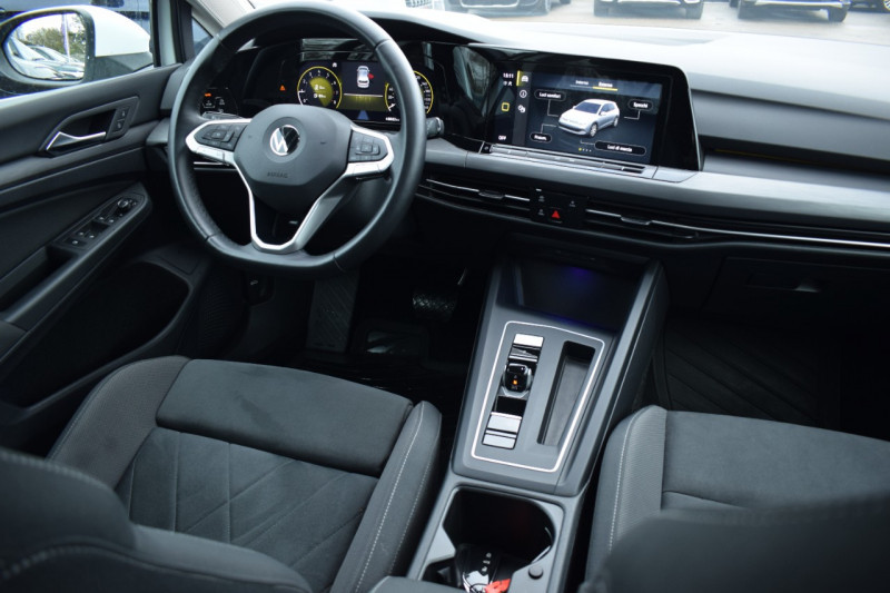 Photo 21 de l'offre de VOLKSWAGEN GOLF VIII 1.5 TGI 130CH STYLE DSG7  garantie jusqu' 2025 VW à 27400€ chez Univers Motors