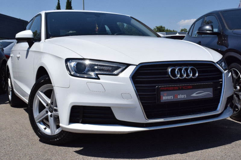 Audi A3 SPORTBACK 1.6 TDI 116CH BUSINESS LINE Diesel BLANC Occasion à vendre