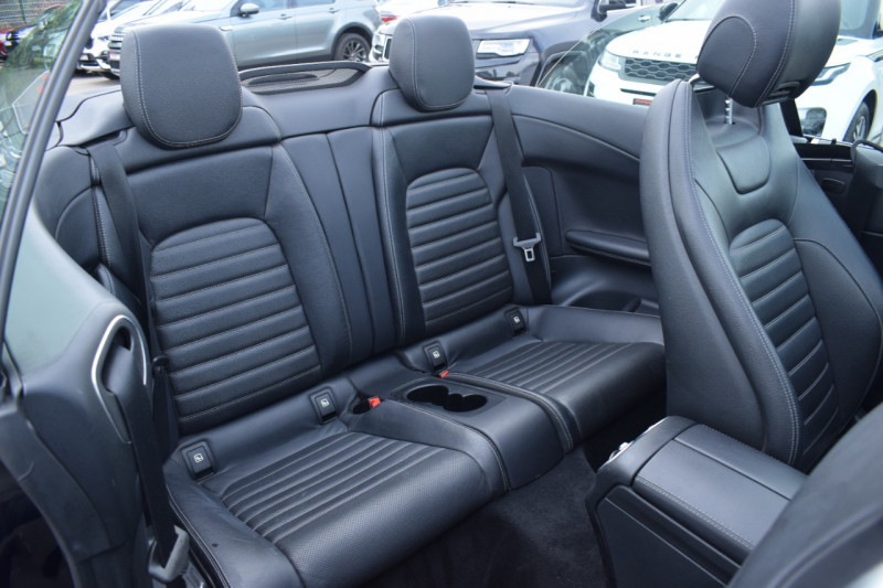 Photo 8 de l'offre de MERCEDES-BENZ CLASSE C CABRIOLET 220 D 170CH FASCINATION 4MATIC 9G-TRONIC à 31900€ chez Univers Motors
