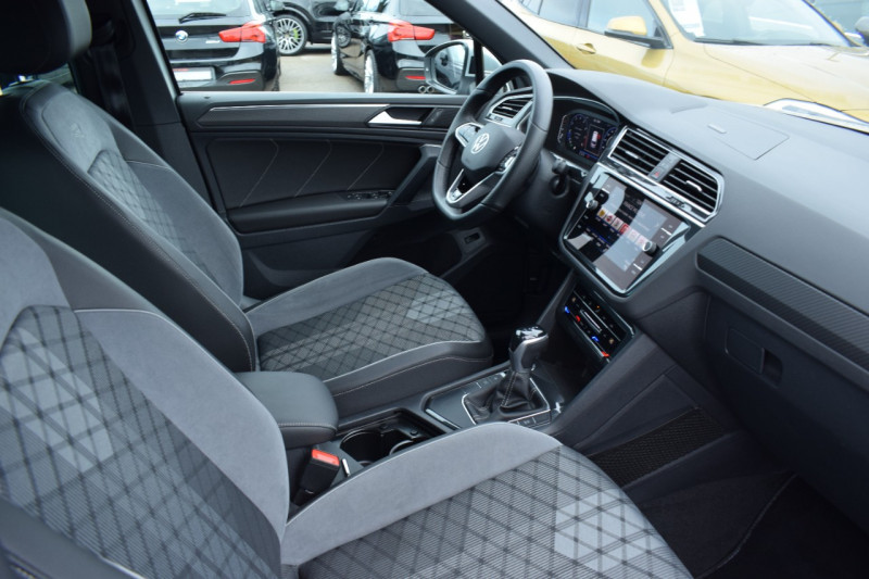 Photo 26 de l'offre de VOLKSWAGEN TIGUAN 1.5 TSI 150CH R-LINE DSG7 à 37900€ chez Univers Motors