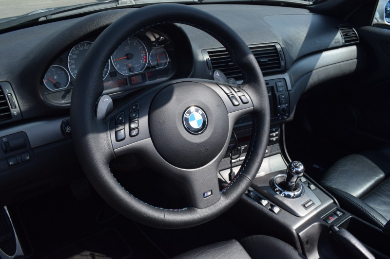 Photo 11 de l'offre de BMW M3 CABRIOLET (E46) M3 343CH SMG à 37900€ chez Univers Motors