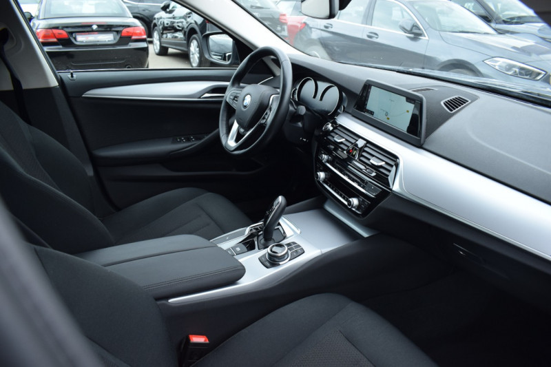 Photo 29 de l'offre de BMW SERIE 5 (G30) 530IA 252CH BUSINESS STEPTRONIC à 29900€ chez Univers Motors