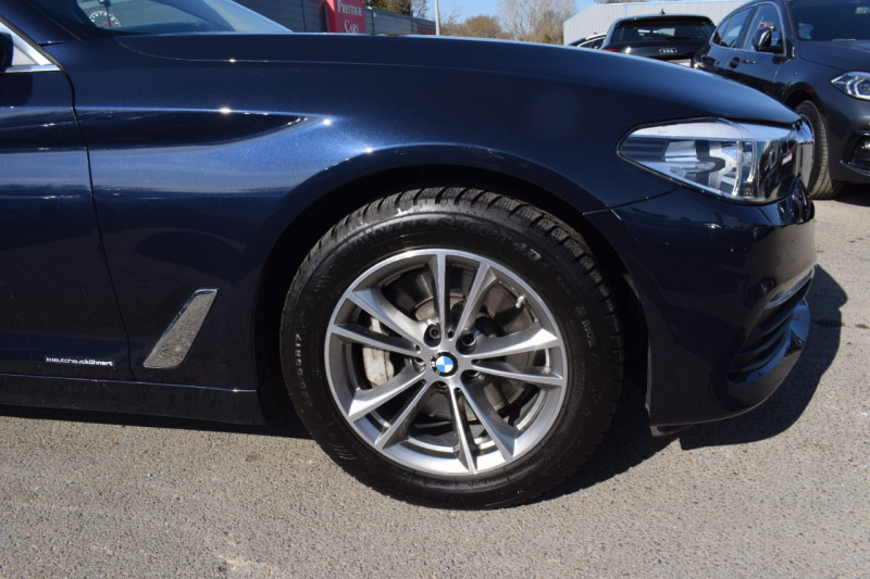 Photo 6 de l'offre de BMW SERIE 5 (G30) 530IA 252CH BUSINESS STEPTRONIC à 29900€ chez Univers Motors
