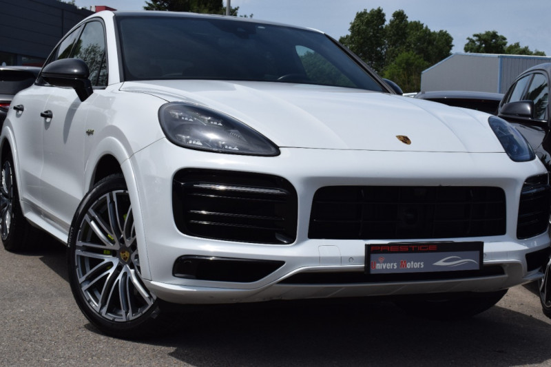 Photo 36 de l'offre de PORSCHE CAYENNE COUPE 3.0 V6 462CH E-HYBRID à 89900€ chez Univers Motors