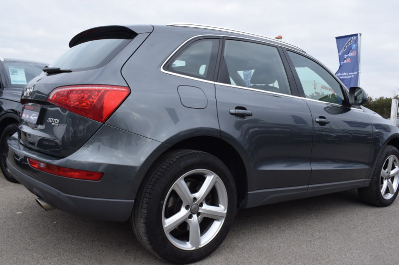 Photo 30 de l'offre de AUDI Q5 3.0 V6 TDI 240CH FAP S LINE QUATTRO S TRONIC 7 à 13900€ chez Univers Motors
