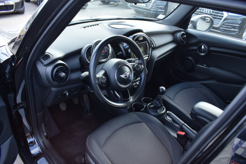 Photo 18 de l'offre de MINI MINI 5 PORTES ONE D 95CH à 16400€ chez Univers Motors