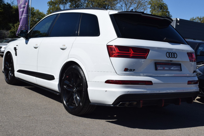 Photo 6 de l'offre de AUDI SQ7 4.0 V8 TDI 435CH CLEAN DIESEL QUATTRO TIPTRONIC 7 PLACES à 51900€ chez Univers Motors