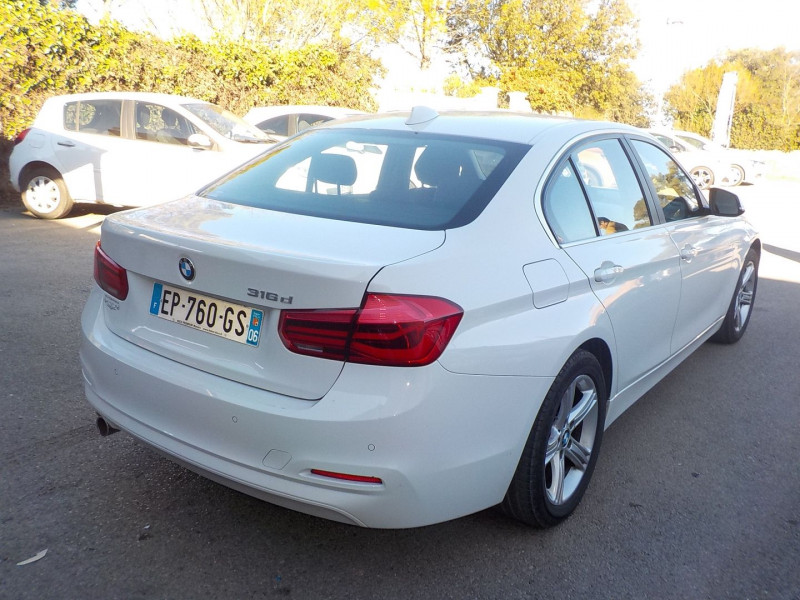 Photo 5 de l'offre de BMW SERIE 3 (F30) 316D 116CH LOUNGE à 16990€ chez Aurelcar