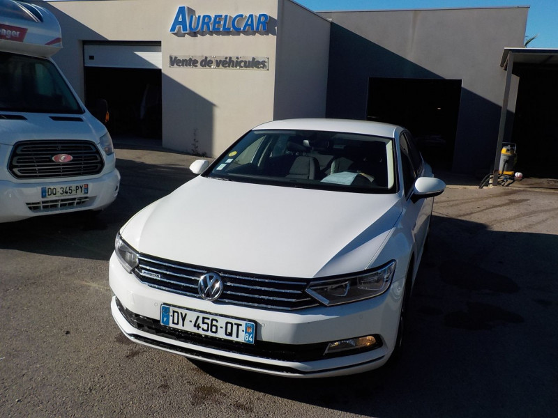 Volkswagen PASSAT 1.6 TDI 120CH BLUEMOTION TECHNOLOGY CONFORTLINE Diesel BLANC Occasion à vendre