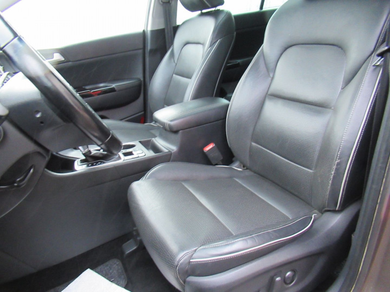Photo 3 de l'offre de KIA SPORTAGE 2.0 CRDI 136CH PREMIUM 4X4 BVA6 à 19995€ chez Remiremont automobiles