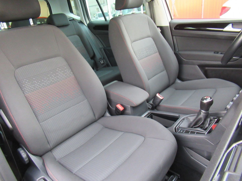 Photo 8 de l'offre de VOLKSWAGEN GOLF SPORTSVAN 1.4 TSI 125CH BLUEMOTION TECHNOLOGY SOUND à 17995€ chez Remiremont automobiles