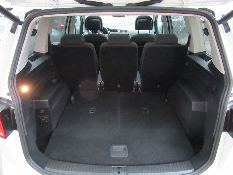 Photo 13 de l'offre de VOLKSWAGEN TOURAN 2.0 TDI 150CH FAP IQ.DRIVE 7 PLACES EURO6D-T à 30995€ chez Remiremont automobiles