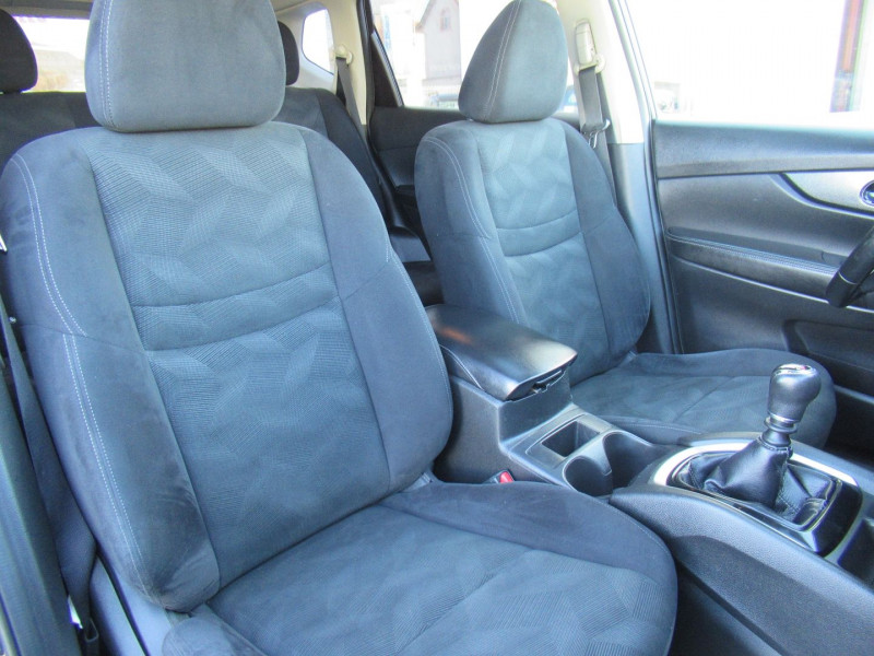 Photo 13 de l'offre de NISSAN X-TRAIL 1.6 DCI 130CH N-CONNECTA EURO6 7 PLACES à 19995€ chez Remiremont automobiles
