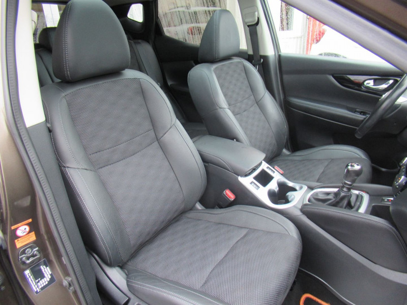 Photo 6 de l'offre de NISSAN QASHQAI 1.6 DCI 130CH TEKNA à 17995€ chez Remiremont automobiles