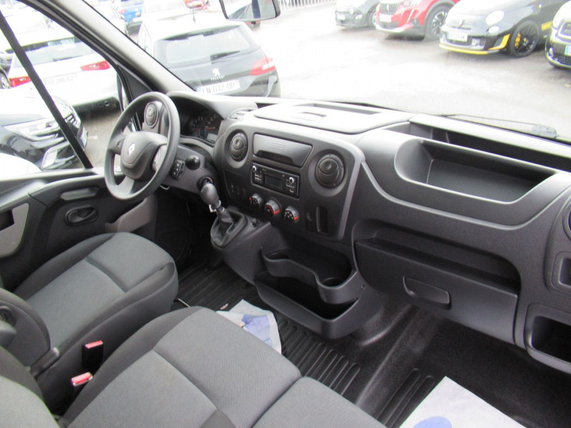 Photo 12 de l'offre de RENAULT MASTER III PLANCB F3500 L3H1 2.3 DCI 130CH GRAND CONFORT EURO6 à 29995€ chez Remiremont automobiles